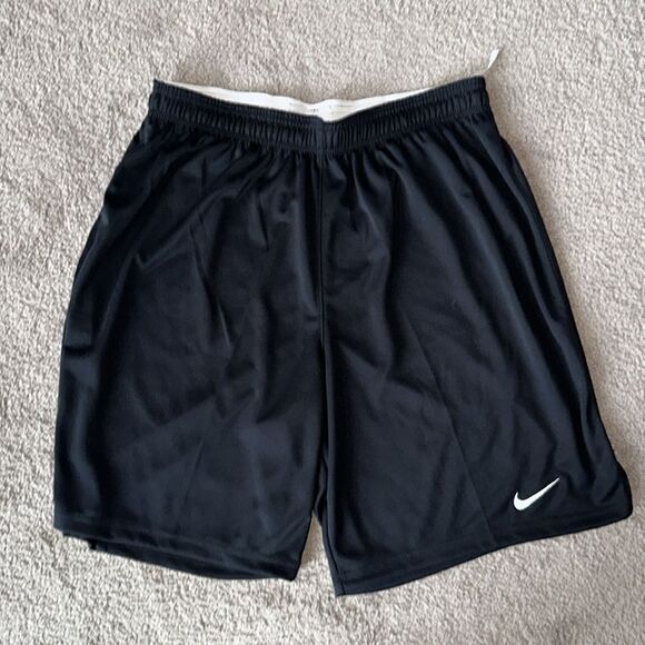 Nike Stock Club Speed Lacrosse Men’s Shorts! - Picture 3 of 6